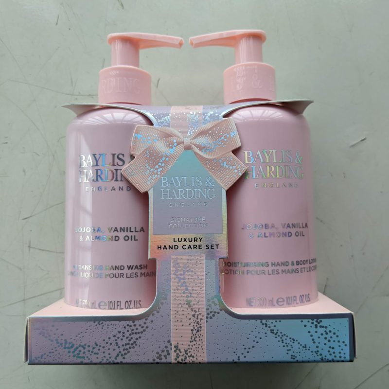 Baylis and Harding Luxury hand care set