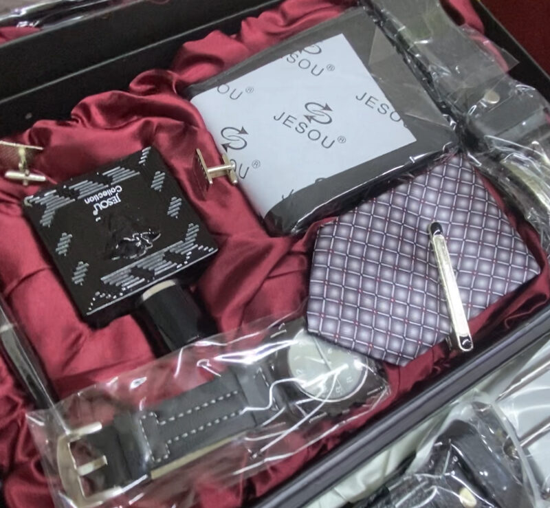 8-in-1 Men's Luxury Executive Tie & Accessory Gift Set